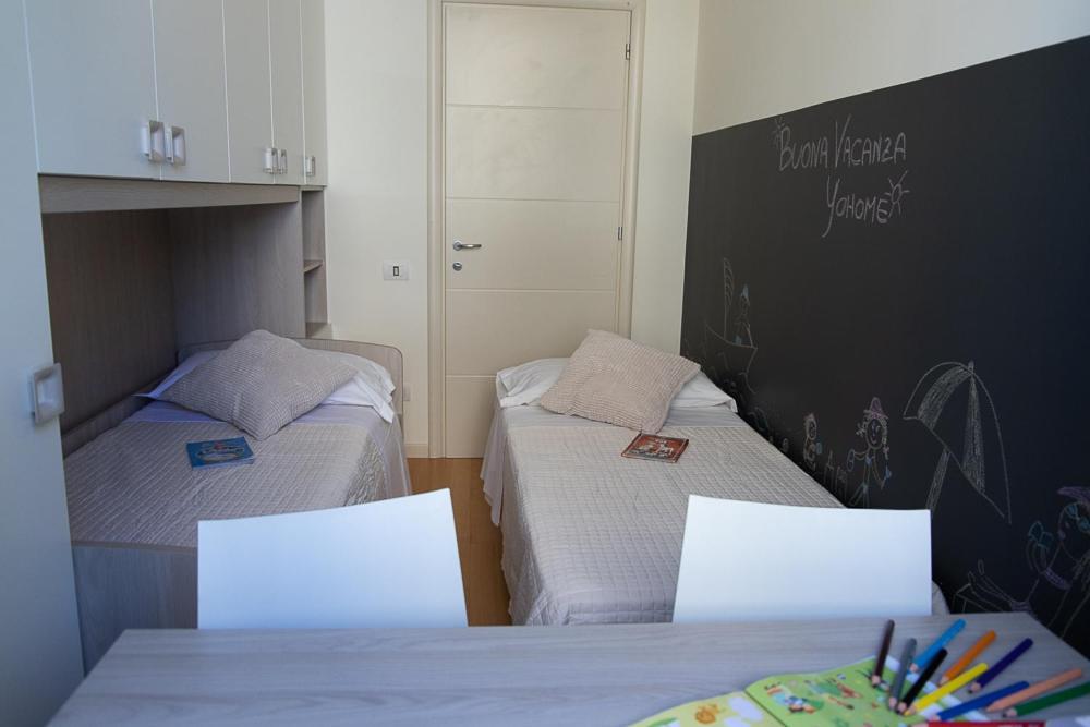Zara D'Amare A Pesaro 10 Metri Dalla Spiaggia By Yohome Eksteriør bilde